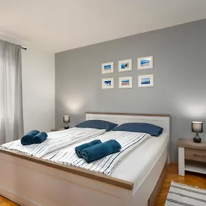  Apartment Blue
